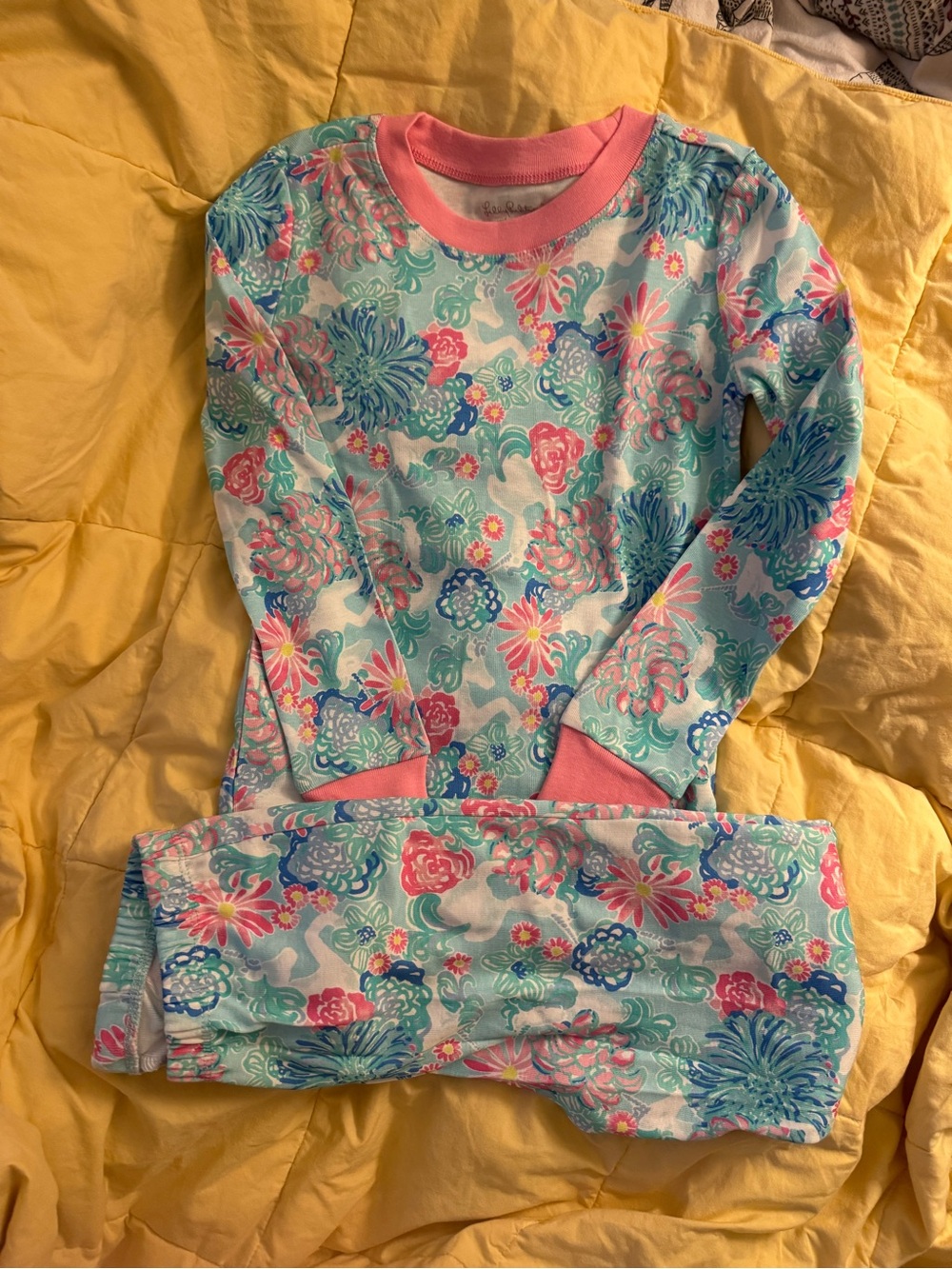 Lilly Pulitzer for PBK pjs size 6 new - Picture 1 of 4